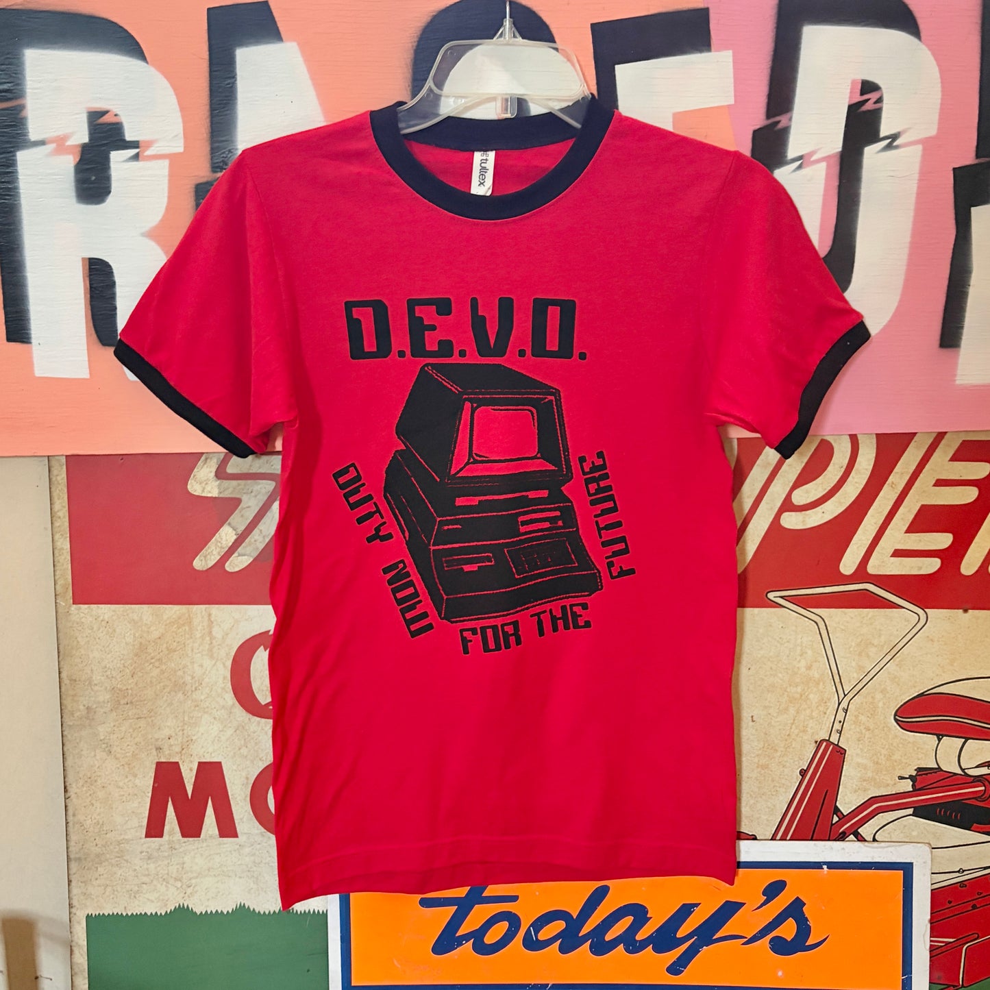Devo Ringer